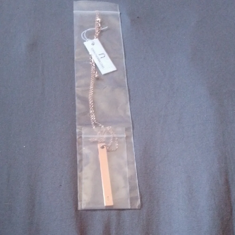 Uncommon James Gold Necklace - Picture 4 of 5